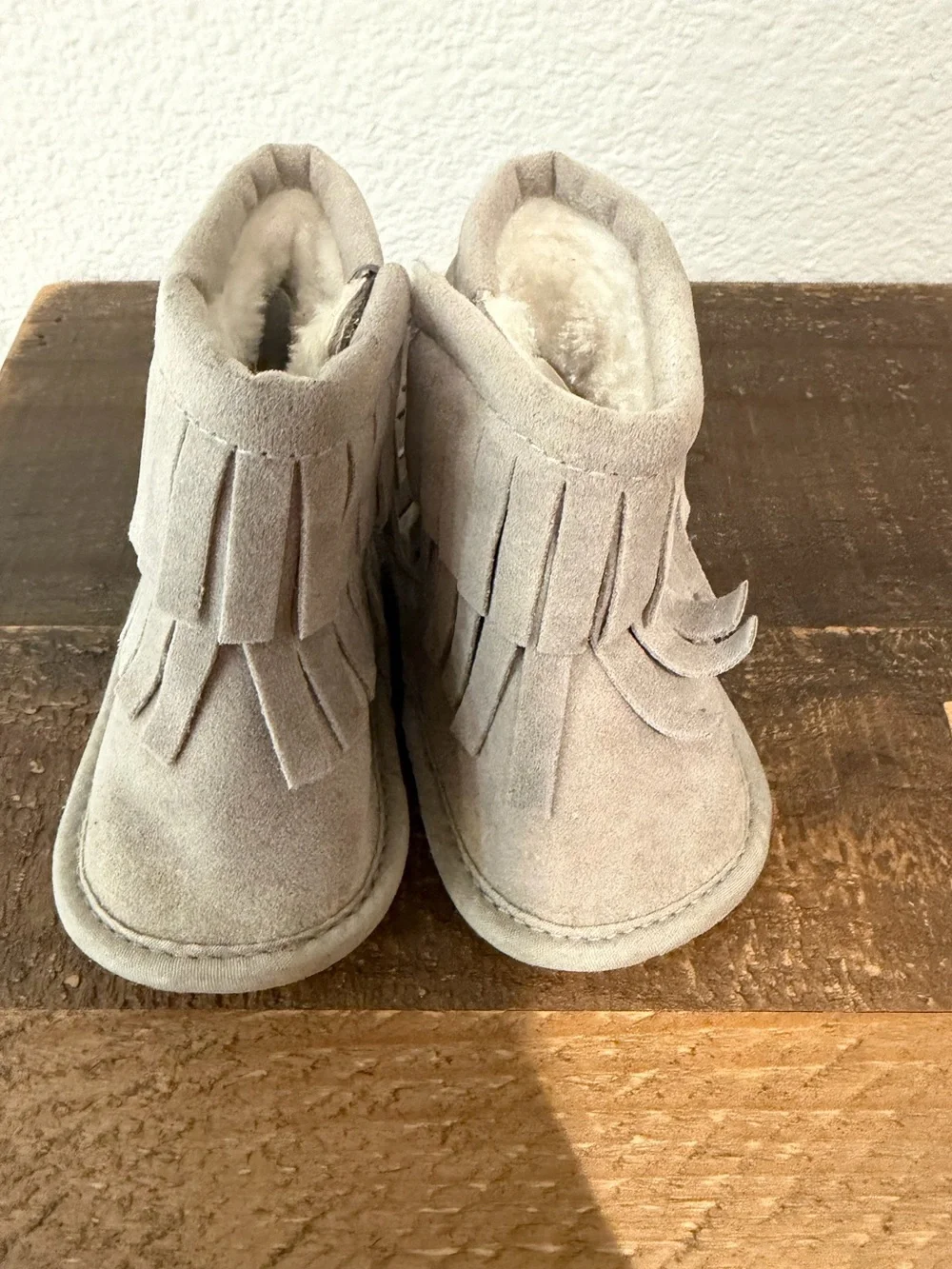 Kids Romirus Fringe Booties in Light Gray
